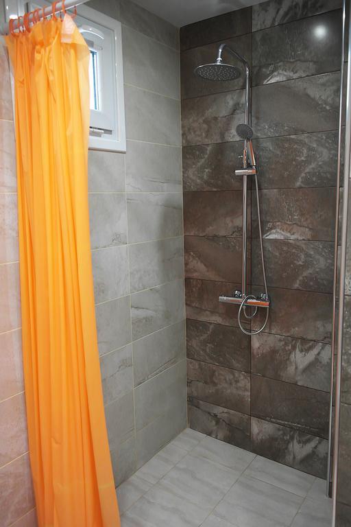Water House Apartment ชูเมน ภายนอก รูปภาพ