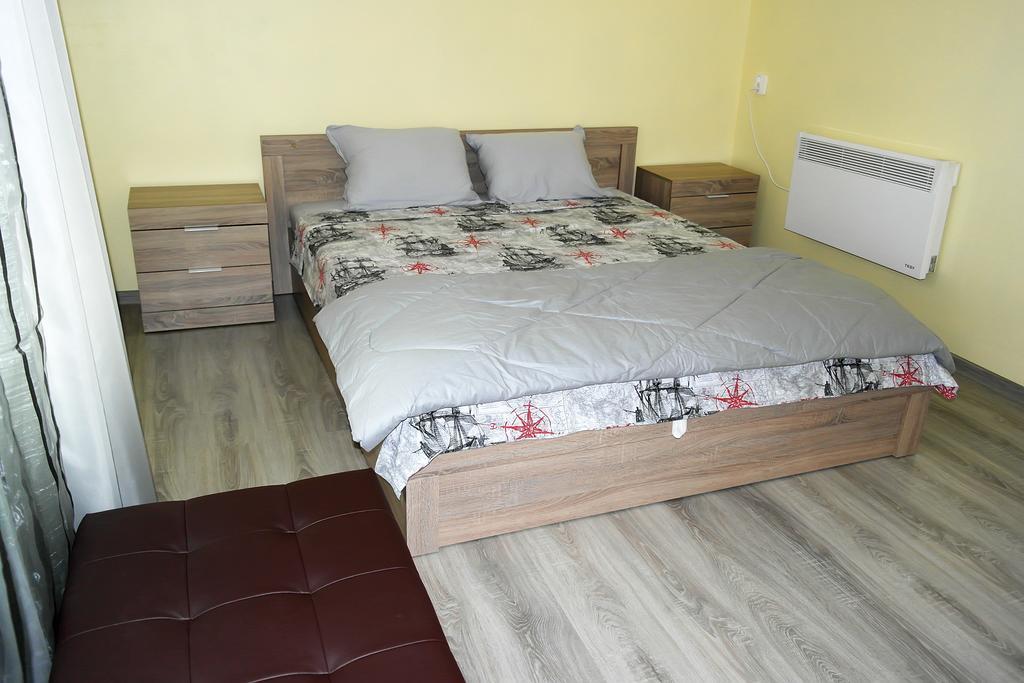 Water House Apartment ชูเมน ภายนอก รูปภาพ