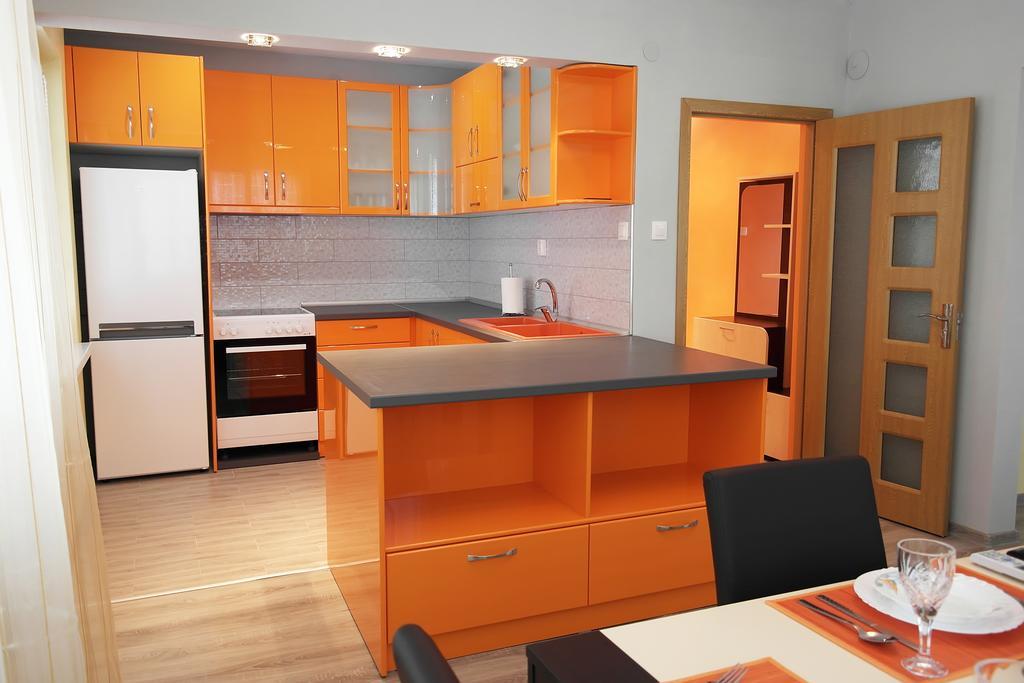 Water House Apartment ชูเมน ภายนอก รูปภาพ